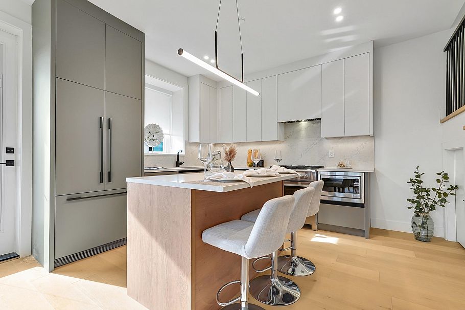 3483 Adanac Street Vancouver, BC - 4