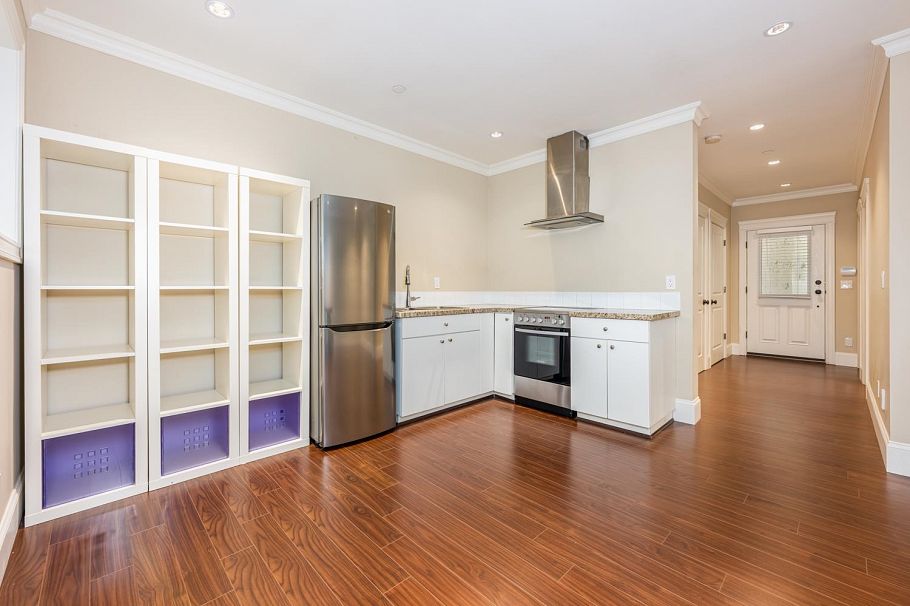 4022 W 30th Avenue Vancouver, BC - 36