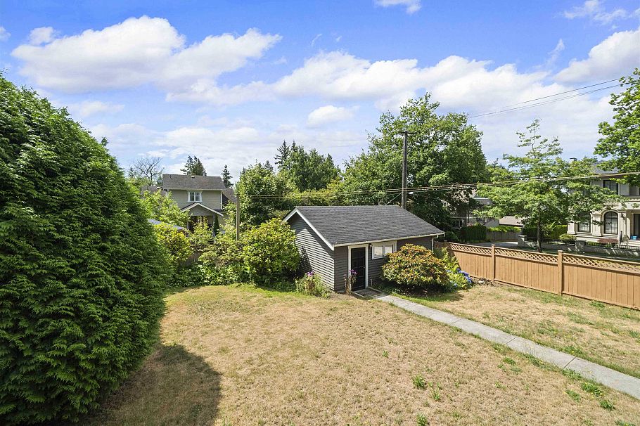 3492 W 34th Avenue Vancouver, BC - 10