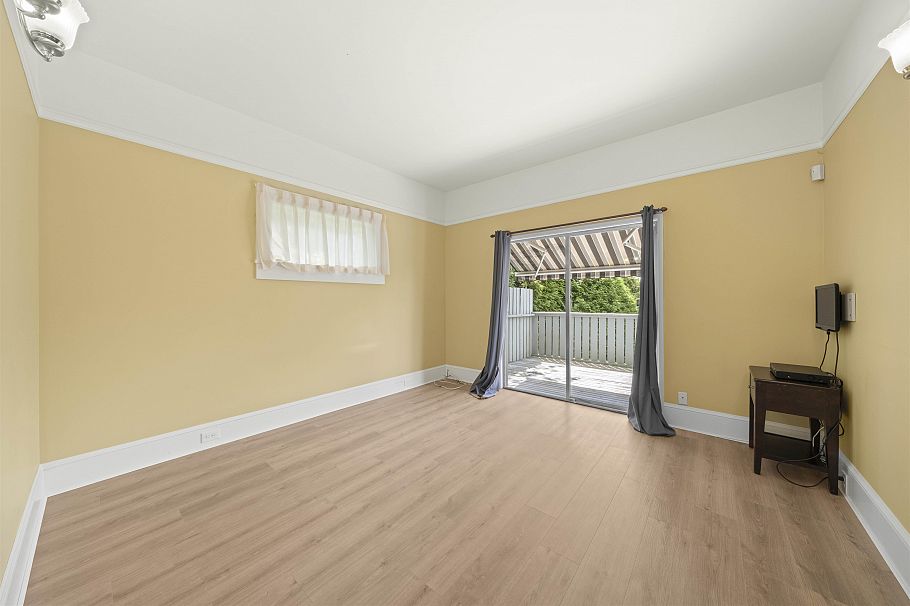 3492 W 34th Avenue Vancouver, BC - 22