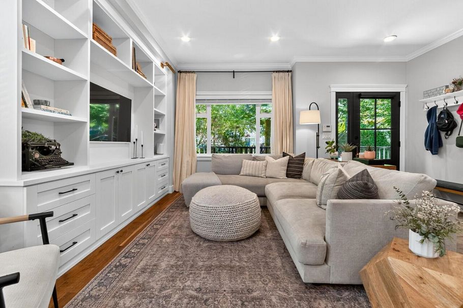 1741 E 15th Avenue Vancouver, BC - 10