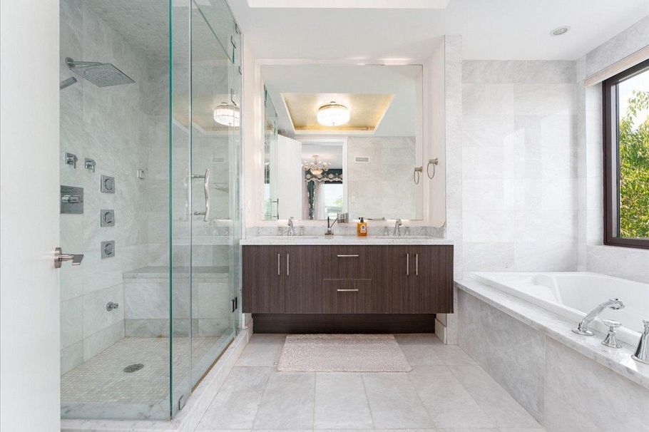 3011 W 27th Avenue Vancouver, BC - 13