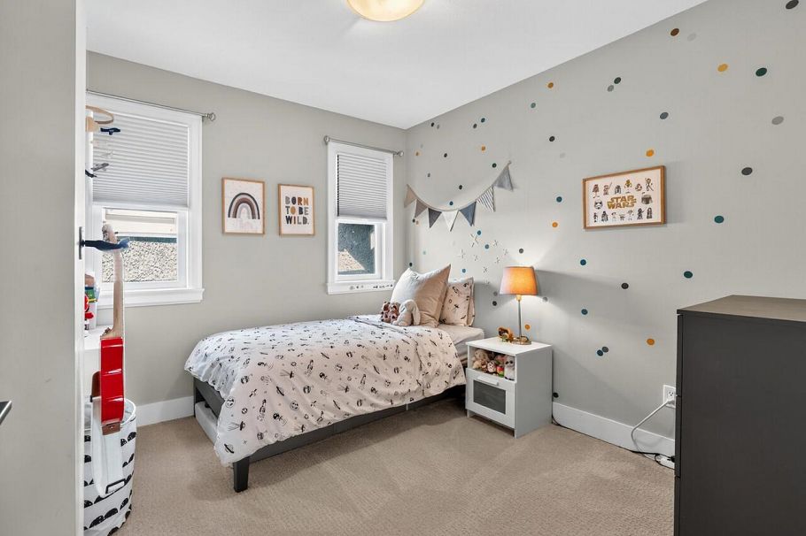 1741 E 15th Avenue Vancouver, BC - 25