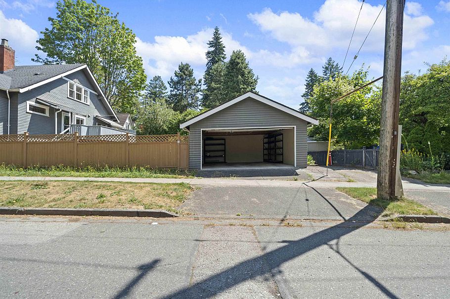 3492 W 34th Avenue Vancouver, BC - 7