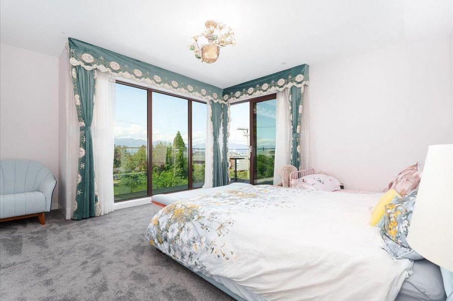 3011 W 27th Avenue Vancouver, BC - 11