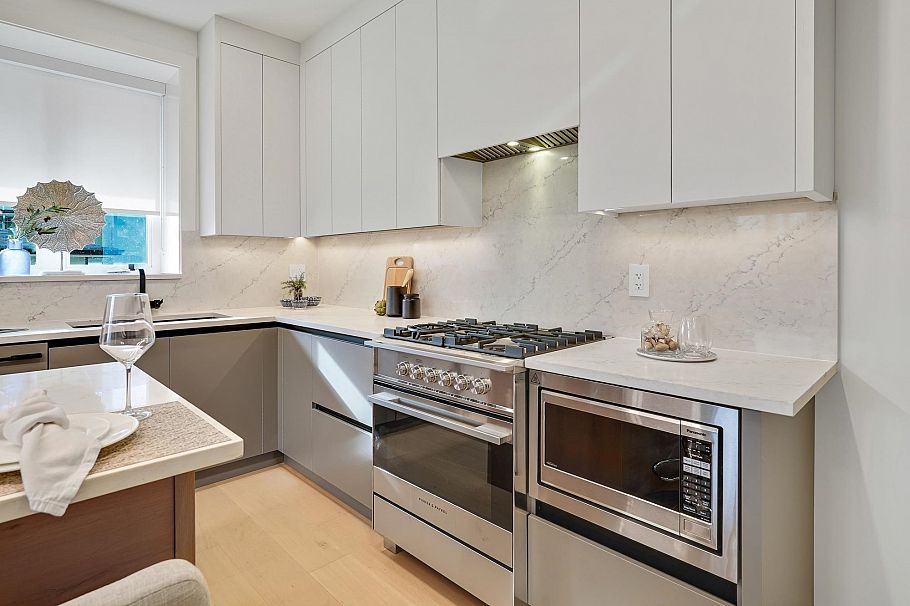 3483 Adanac Street Vancouver, BC - 5