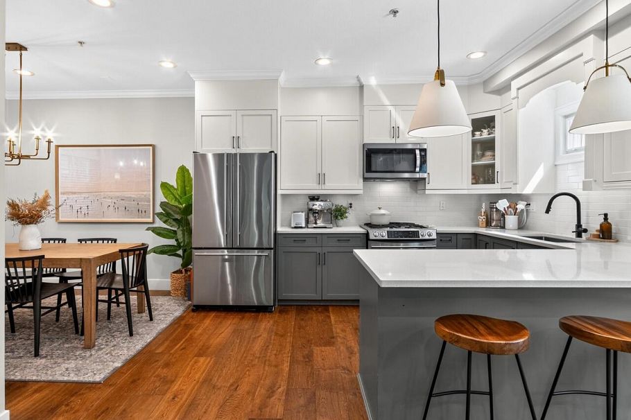 1741 E 15th Avenue Vancouver, BC - 5