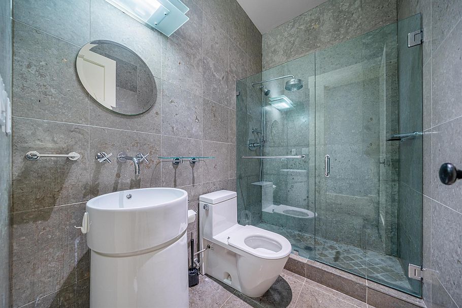 1610 Wesbrook Crescent Vancouver, BC - 25