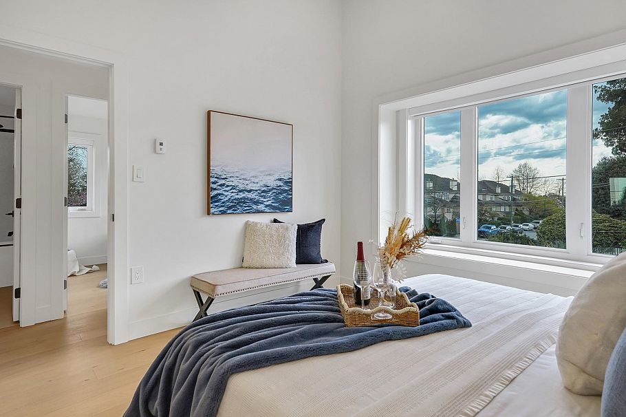 3483 Adanac Street Vancouver, BC - 12