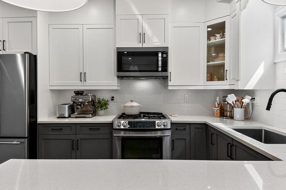 1741 E 15th Avenue Vancouver, BC - 16