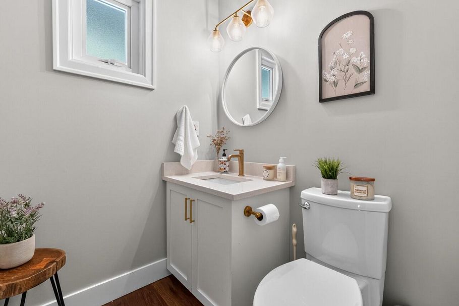 1741 E 15th Avenue Vancouver, BC - 19