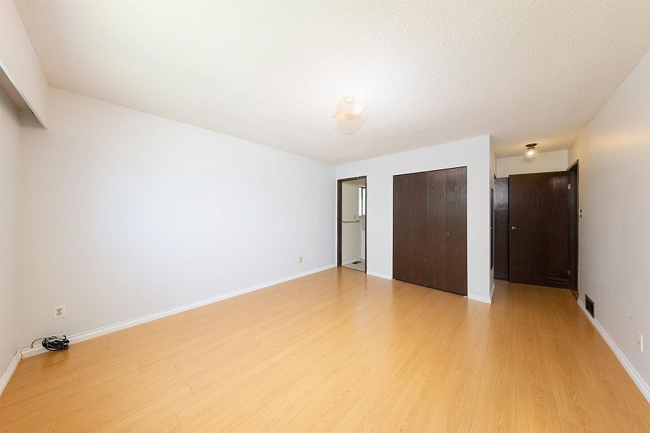 5591 Clarendon Street Vancouver, BC - 9