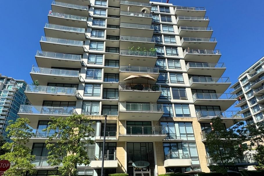 507 162 Victory Ship Way North Vancouver, BC - 3