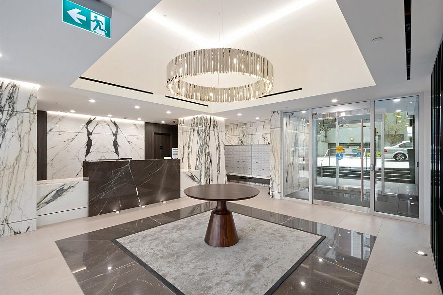 2504 1335 Howe Street Vancouver, BC - 25