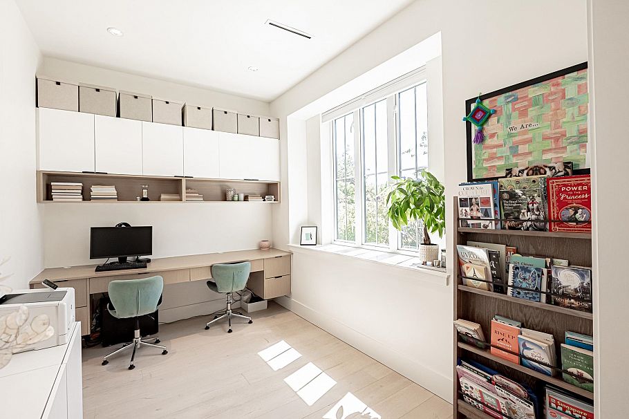 3123 W 16th Avenue Vancouver, BC - 3