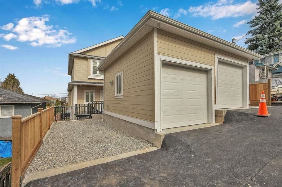 1548 E 41st Avenue Vancouver, BC - 8