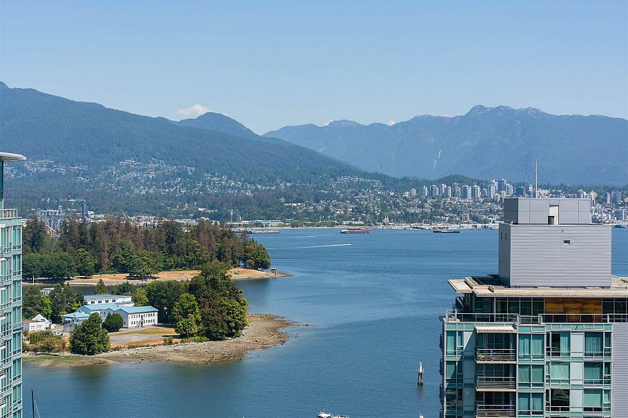 1801 1415 W Georgia Street Vancouver, BC - 3