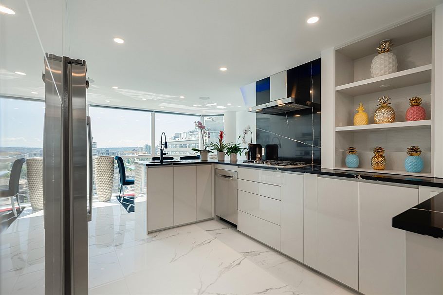 1801 1415 W Georgia Street Vancouver, BC - 10