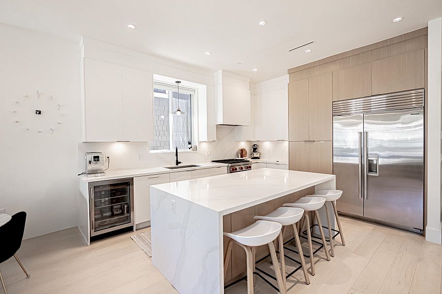 3123 W 16th Avenue Vancouver, BC - 6