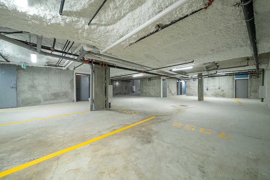 7355 Oak Street Vancouver, BC - 6