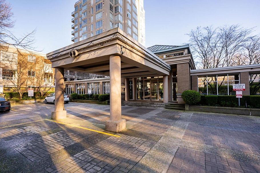 802 2668 Ash Street Vancouver, BC - 3