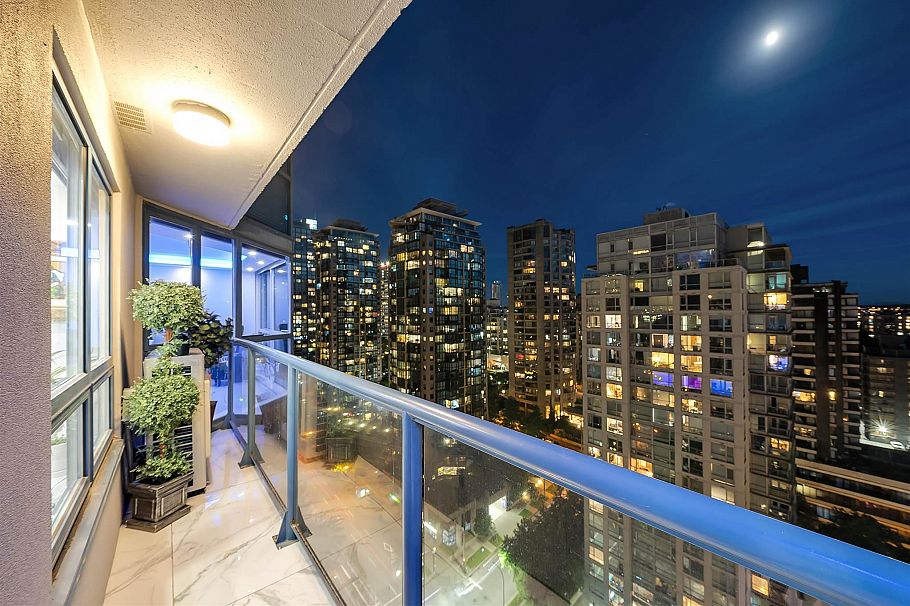 1801 1415 W Georgia Street Vancouver, BC - 26