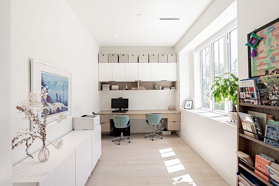 3123 W 16th Avenue Vancouver, BC - 2