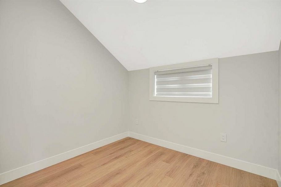 1548 E 41st Avenue Vancouver, BC - 23