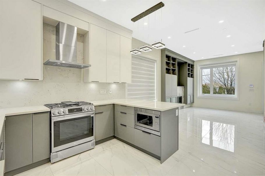 1548 E 41st Avenue Vancouver, BC - 16