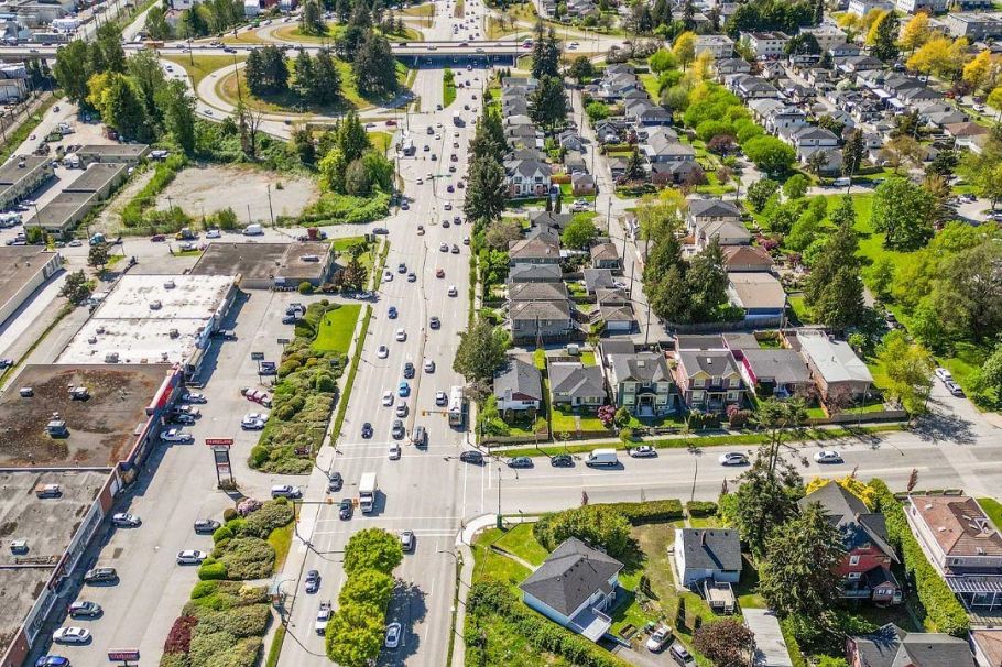 1715 SE Marine Drive Vancouver, BC - 10