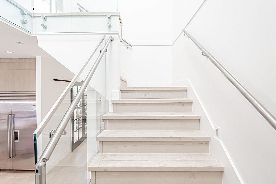 3123 W 16th Avenue Vancouver, BC - 15