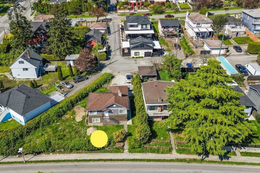 1715 SE Marine Drive Vancouver, BC - 9