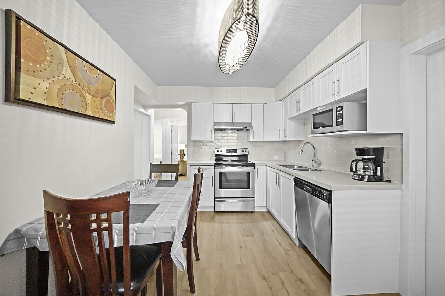 1715 SE Marine Drive Vancouver, BC - 26