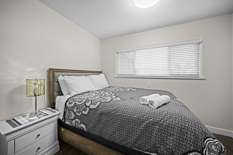 1715 SE Marine Drive Vancouver, BC - 28