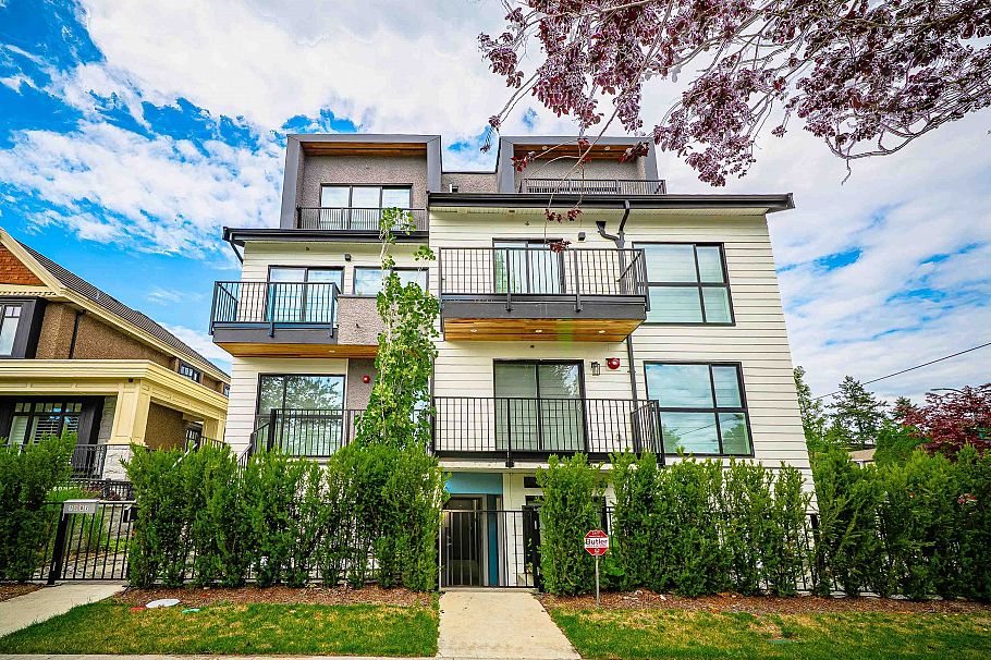 7359 Oak Street Vancouver, BC - 3