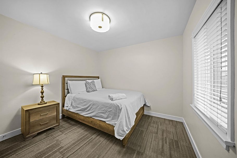 1715 SE Marine Drive Vancouver, BC - 22