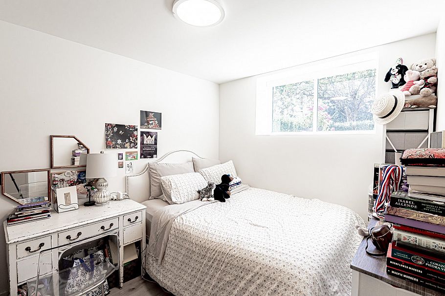 3123 W 16th Avenue Vancouver, BC - 37