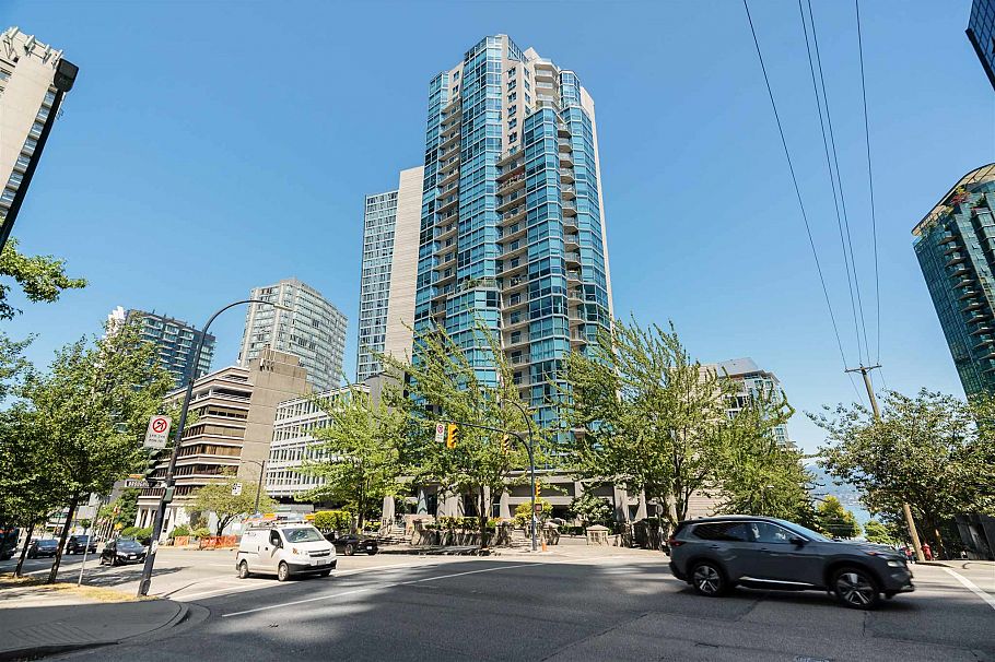 1801 1415 W Georgia Street Vancouver, BC - 32