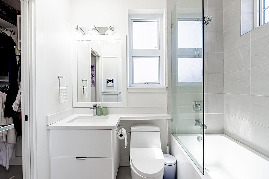 3123 W 16th Avenue Vancouver, BC - 23