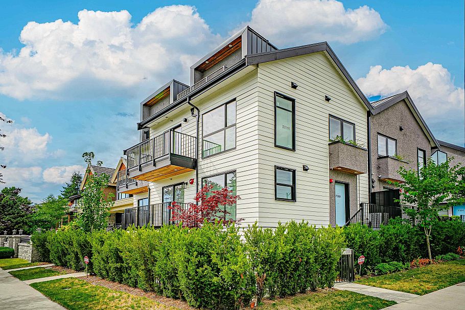 7359 Oak Street Vancouver, BC - 2