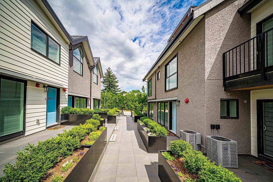 7359 Oak Street Vancouver, BC - 5