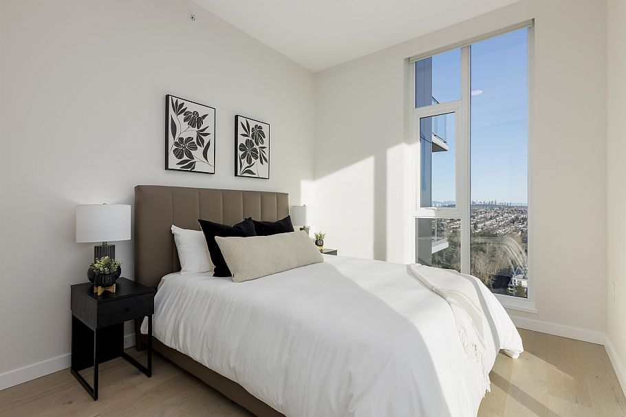 2703 7433 Cambie Street Vancouver, BC - 10