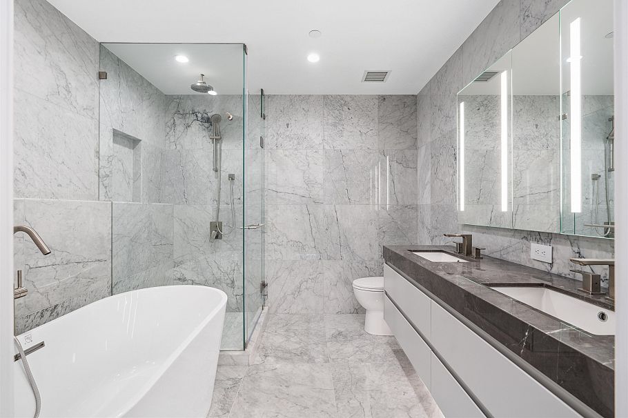 2106 7433 Cambie Street Vancouver, BC - 7