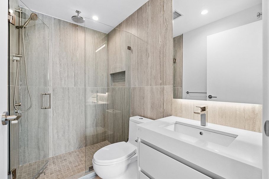 2106 7433 Cambie Street Vancouver, BC - 9