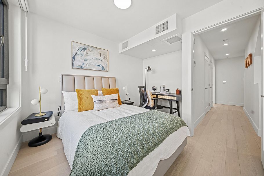 6352 Oak Street Vancouver, BC - 15