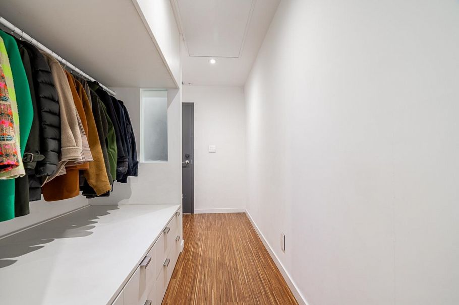 211 36 Water Street Vancouver, BC - 18