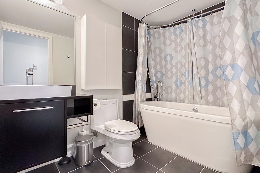 2705 689 Abbott Street Vancouver, BC - 16