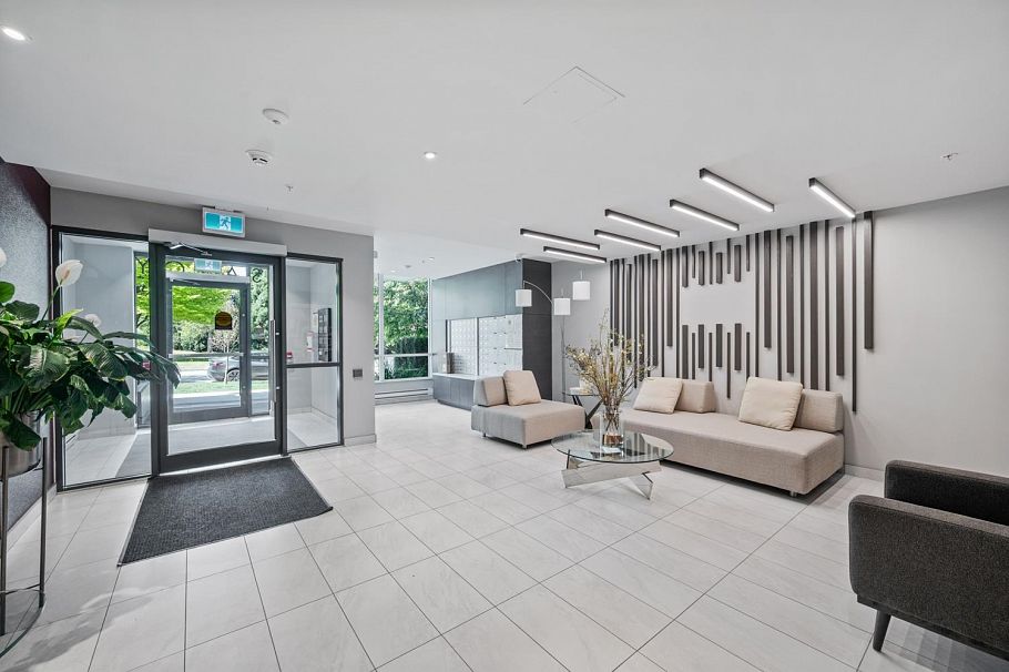 106 4240 Cambie Street Vancouver, BC - 4