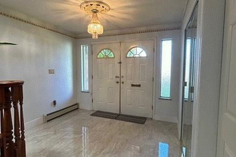 318 W 17th Avenue Vancouver, BC - 2