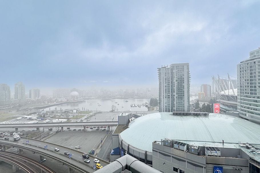 2705 689 Abbott Street Vancouver, BC - 24